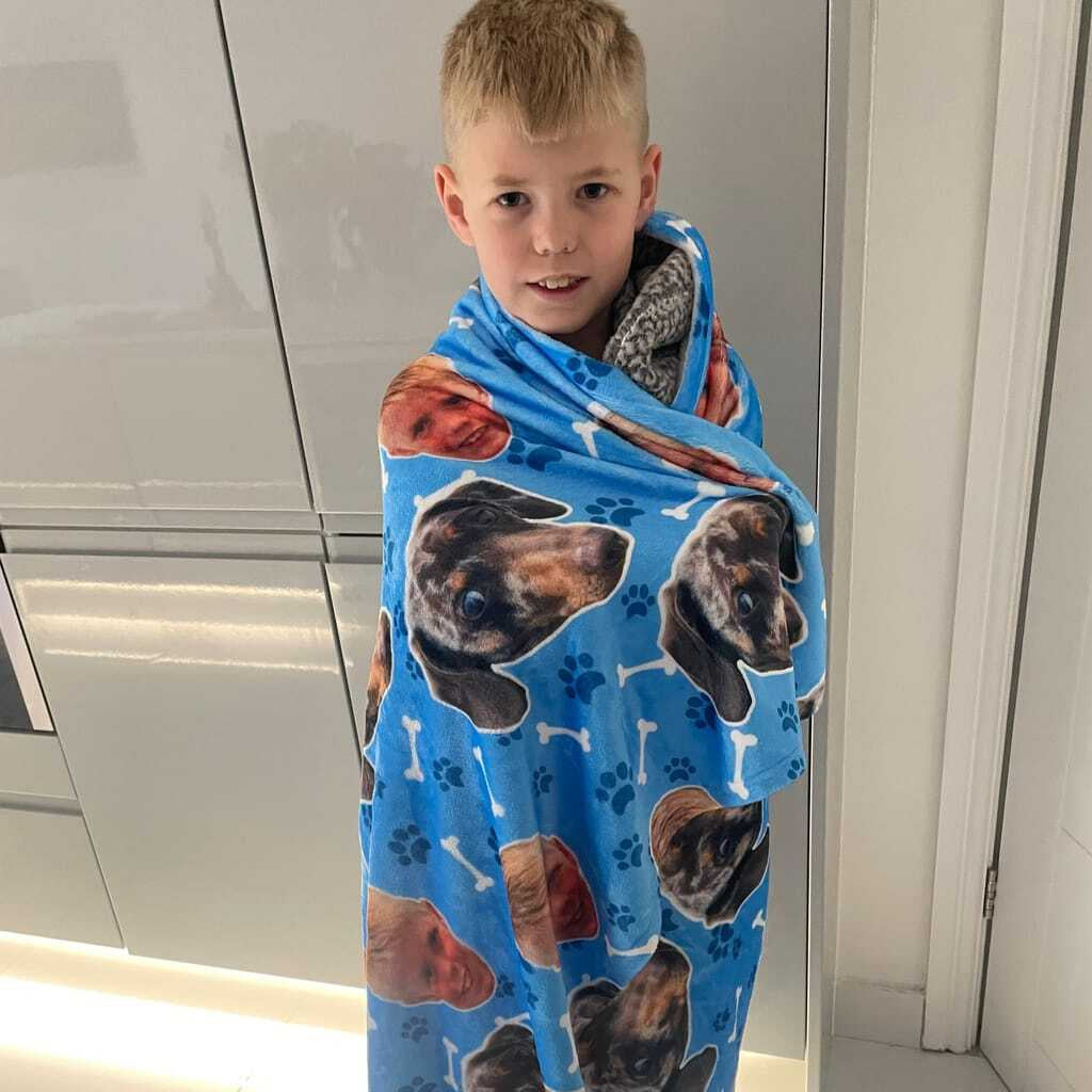 The Dogzy Personalized Blanket